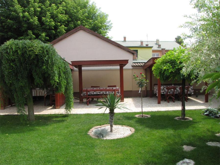 Vila Szegfu Apartman Hajdúszoboszló Exteriér fotografie
